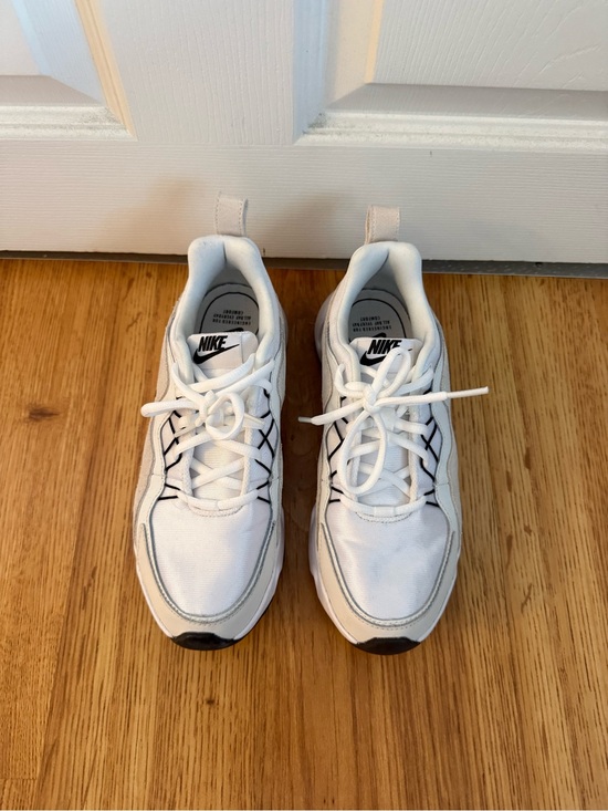 Nike Shoes - Nike RYZ 365 Women’s Sneakers - Size 7
